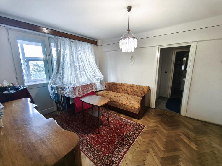 Apartament cu 2 camere semidecomandat în Ultracentral