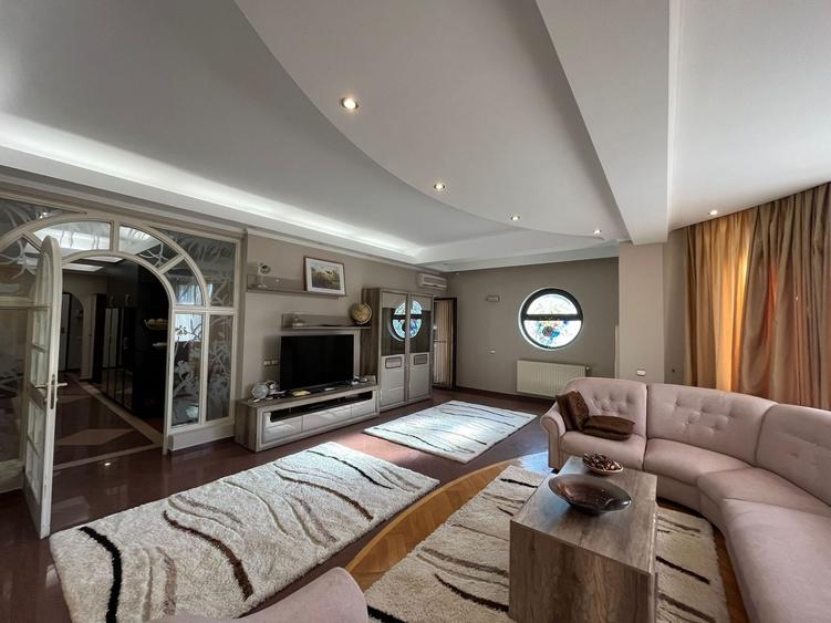 Apartament cu 3 camere în Herăstrău