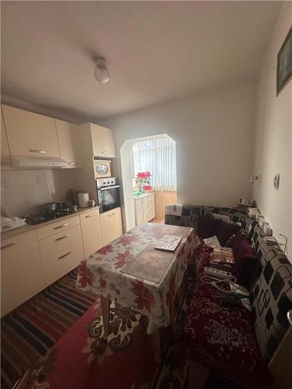 APARTAMENT 3 CAMERE DECOMANDAT FRUMOASA NICOLINA 135000 EURO - 12