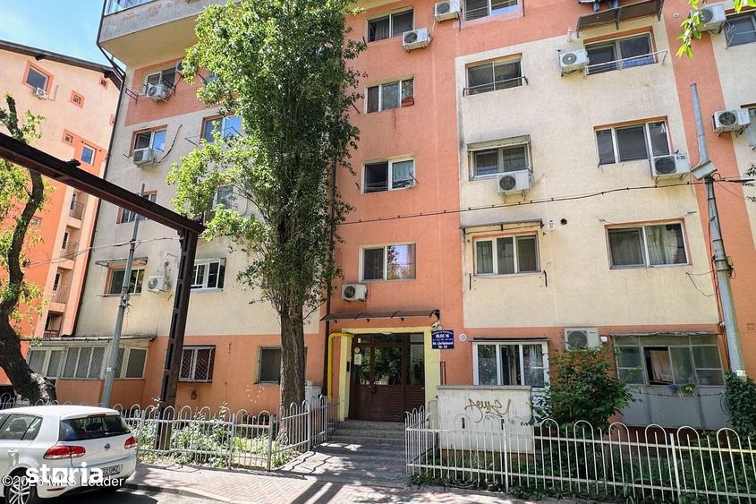 Apartament cu 3 camere, mobilat în Vitan