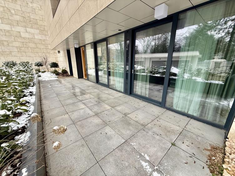 Parter cu gradina / Bloc boutique / 2 locuri de parcare - 1