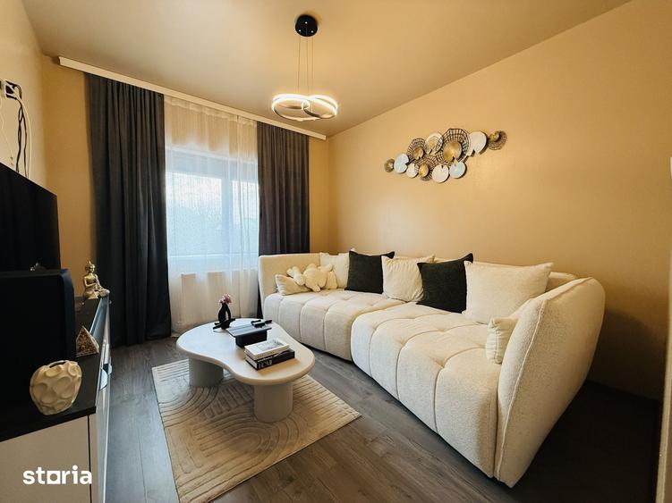 Casă cu 3 camere cu Teren 250 Mp în Sânmihaiu Român