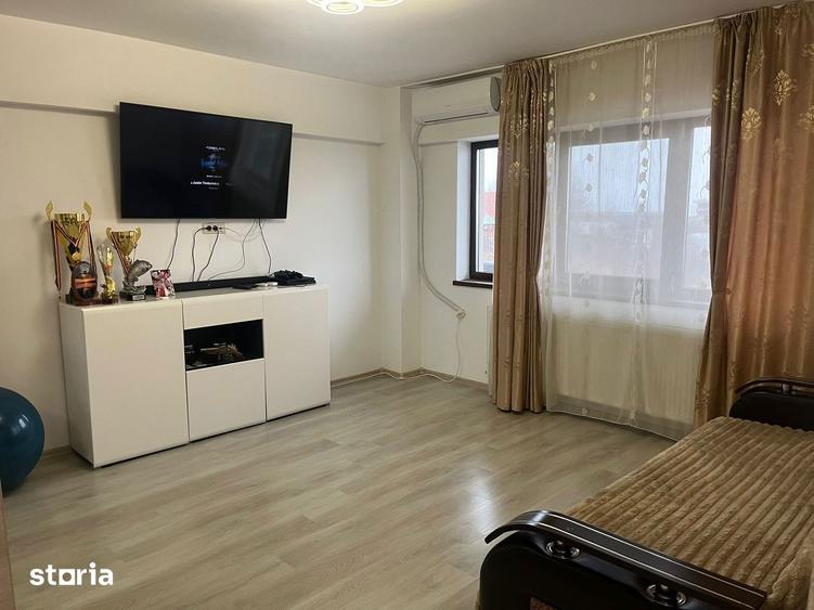 Apartament cu 2 camere decomandat în Voinești