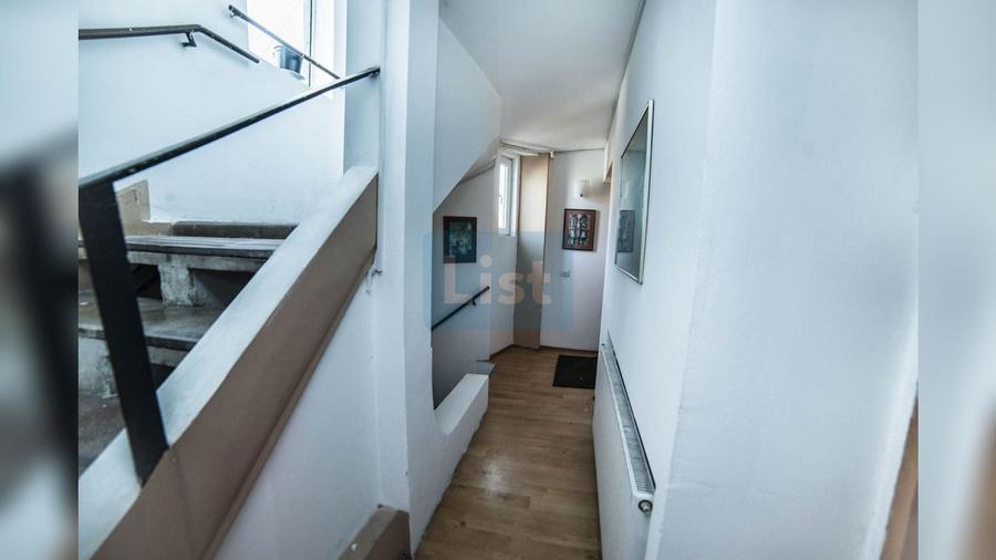 Casă cu 10 camere cu Teren 216 Mp în Turda
