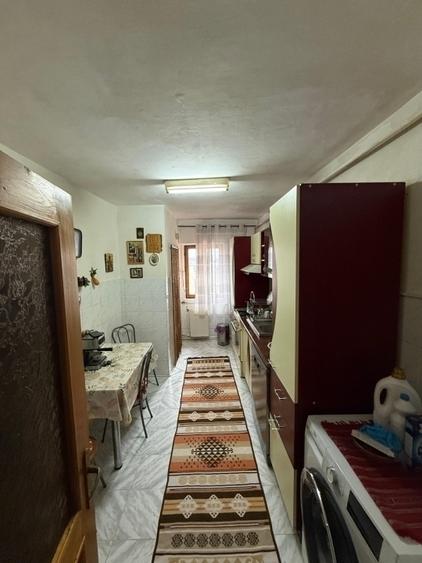 Apartament cu 4 camere decomandat în Păcurari