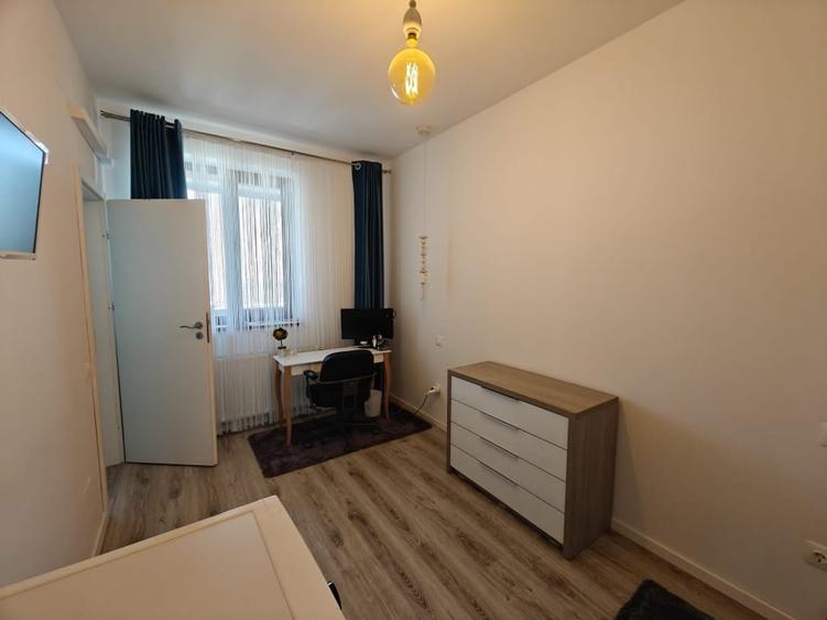 Apartament cu 3 camere decomandat, mobilat în Tomis Nord
