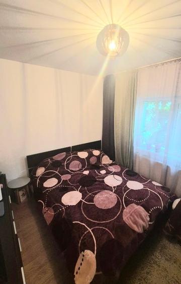 Apartament cu 2 camere semidecomandat, mobilat în Dâmbovița