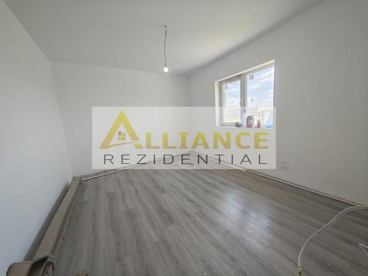 Casă individuală cu 3 camere decomandat cu Canalizare în Berceni