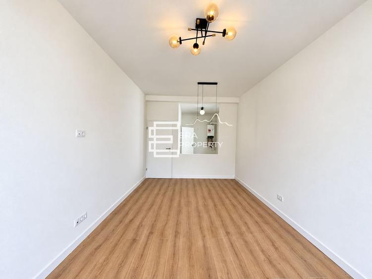 Apartament cu 3 camere decomandat în Cristian