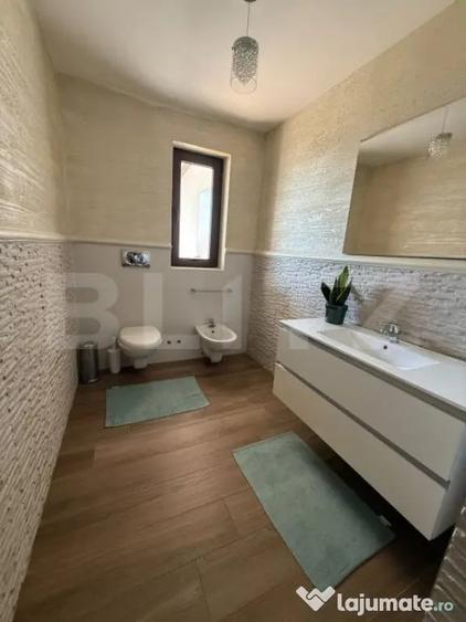 Casă cu 4 camere cu Teren 100 Mp în Central