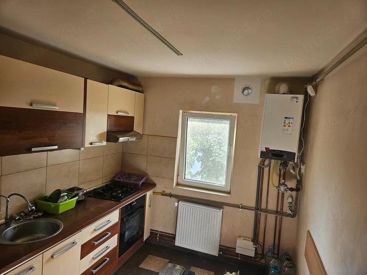 Apartament cu 2 camere semidecomandat în Soarelui