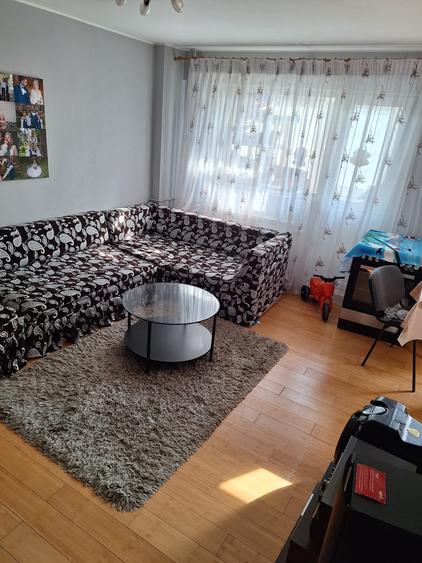 Apartament cu 3 camere decomandat, mobilat în Drumul Taberei — fotografia 2