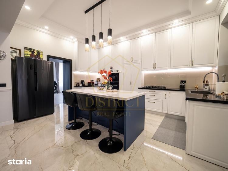 Casă cu 5 camere cu Teren 1780 Mp în Central