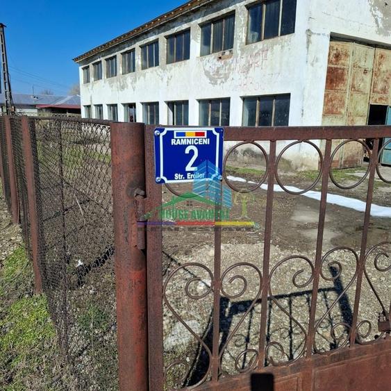 Spațiu comercial, de 600 mp, în Măicănești