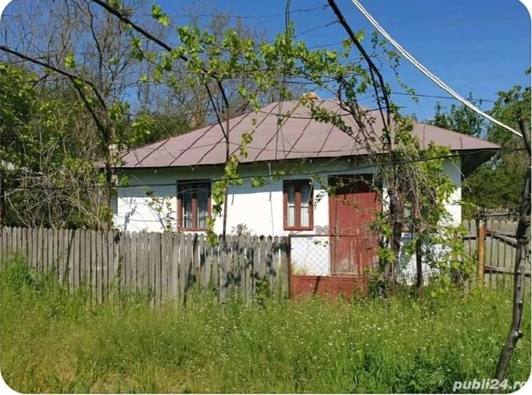 Casă cu 3 camere cu Teren 5000 Mp în Mozăceni