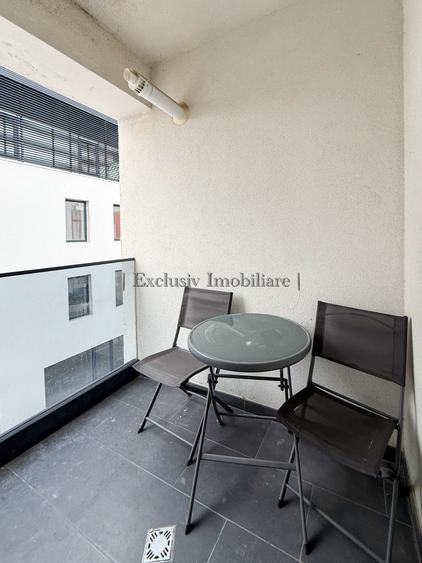 Apartament cu 3 camere decomandat, mobilat în Faleza Nord