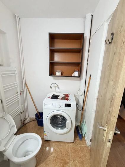 Garsonieră decomandată în Central