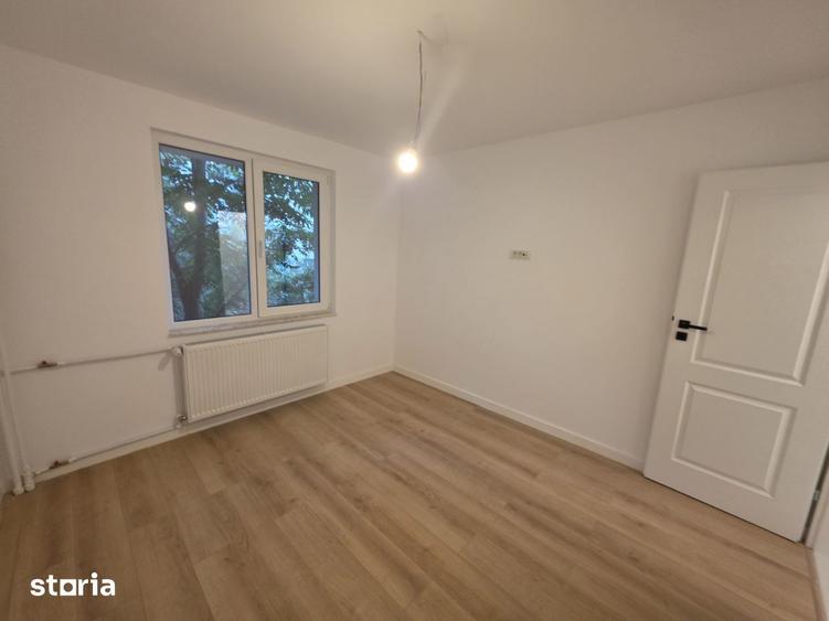 Apartament cu 3 camere în Vitan
