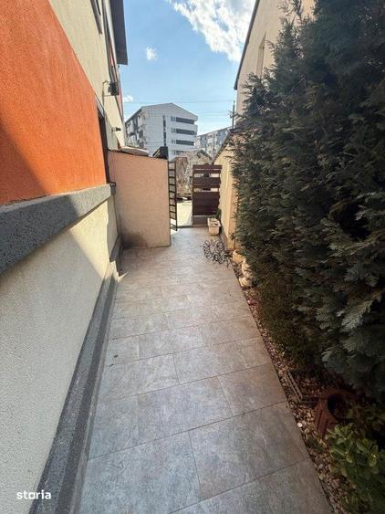 Casă cu 5 camere cu Teren 300 Mp în Chiajna