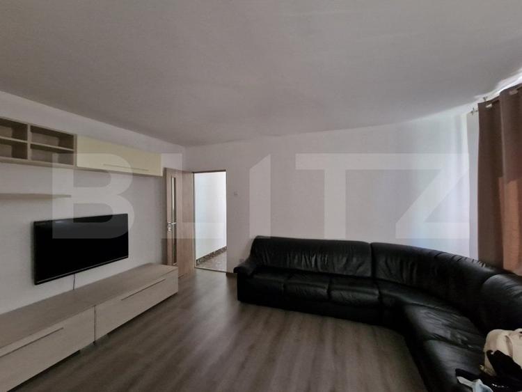 Apartament cu 2 camere, semidecomandat, 49 mp – Zona Lama - 1
