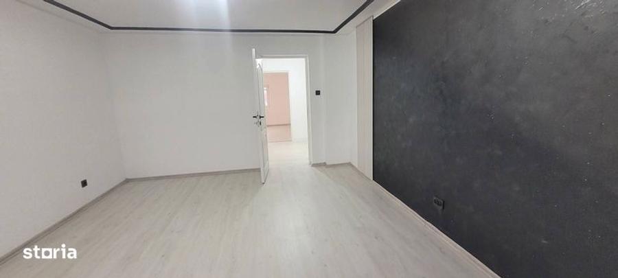 Casă cu 3 camere cu Teren 110 Mp în Central