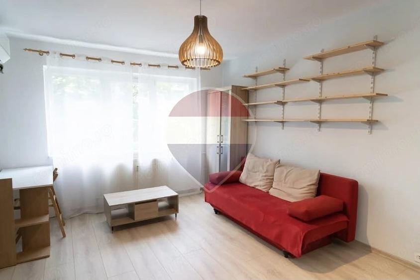 Apartament cu 2 camere semidecomandat în Dacia