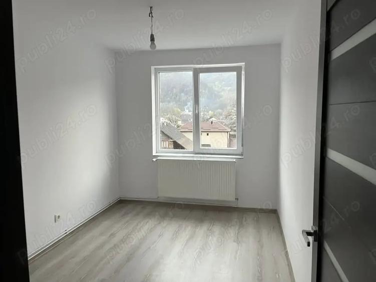 Apartament cu 4 camere semidecomandat în Sighetu Marmației