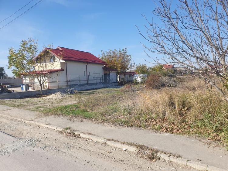 Teren de 3666 mp, în Buda