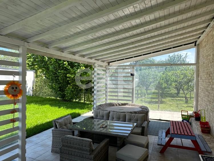 Casă individuală cu 6 camere cu Canalizare în Corbeanca