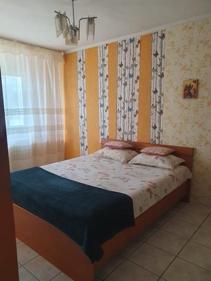 Garsonieră decomandată în Gorjului