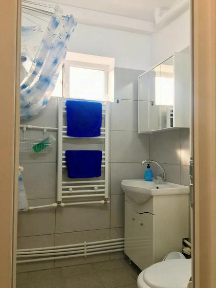 Garsonieră decomandată în Central