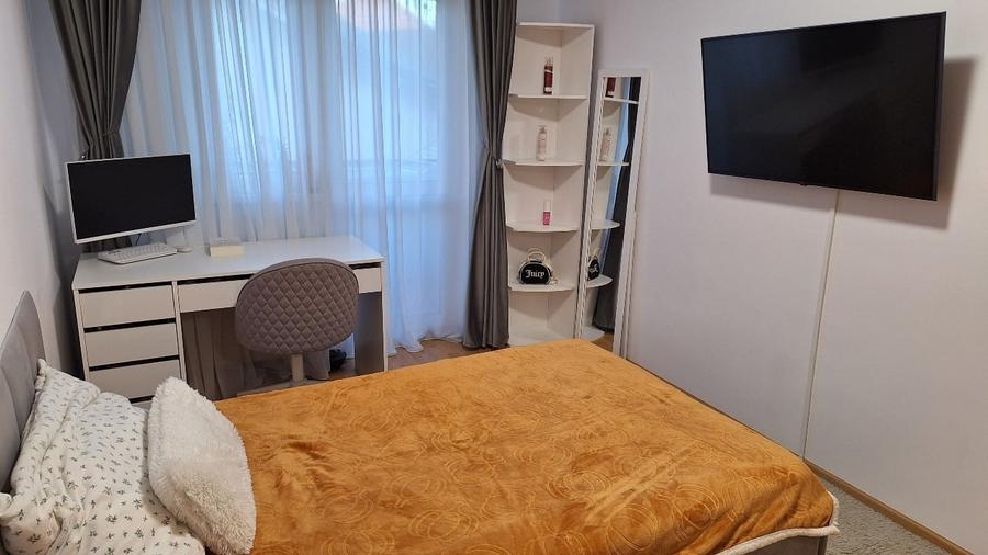 Apartament cu 4 camere decomandat, mobilat în Complex Studențesc