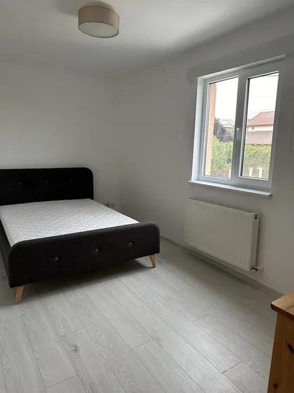 Duplex cu 4 camere cu Teren 300 Mp în Valea Adâncă