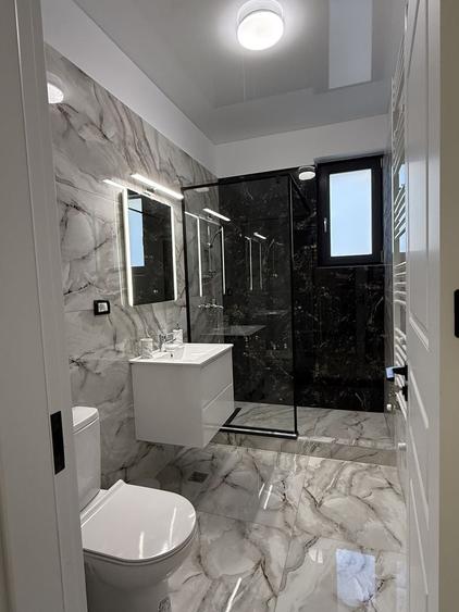 Apartament cu 2 camere decomandat în Universitate