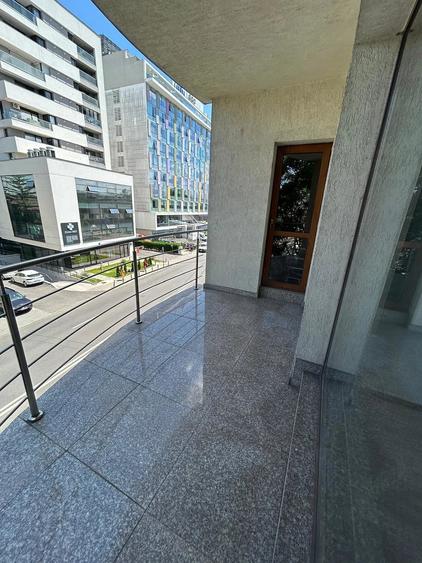 Apartament cu 2 camere decomandat în Ultracentral