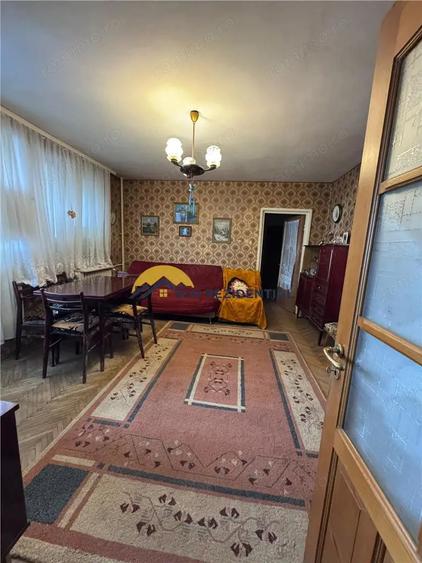 Apartament cu 3 camere în Obor