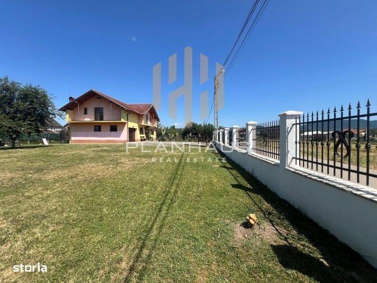 Casă cu 4 camere cu Teren 12 Mp în Săsar