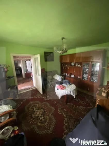 Casă cu 3 camere cu Teren 2100 Mp în Central