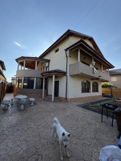 Casă cu 4 camere în Afumați