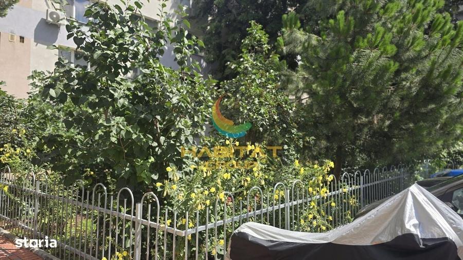 Apartament cu 3 camere semidecomandat în 1 Decembrie 1918