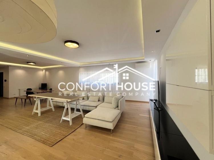 Duplex cu 6 camere cu Canalizare în Iancu Nicolae