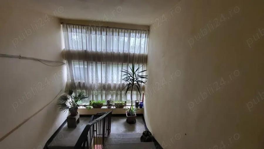 Vand apartament 2 camere decomandat - 10