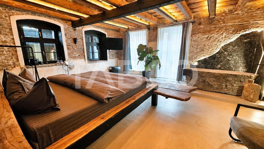 Apartament cu 3 camere decomandat, mobilat în Ultracentral