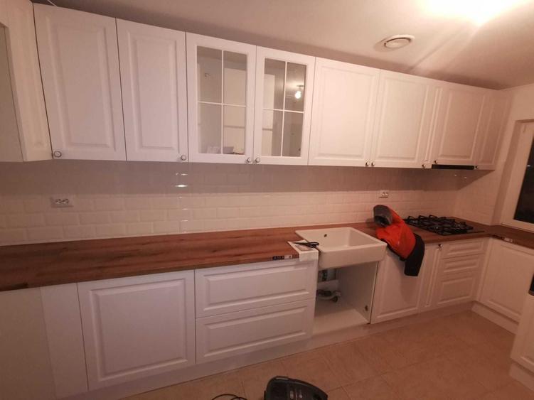 Apartament cu 2 camere decomandat în 13 Septembrie