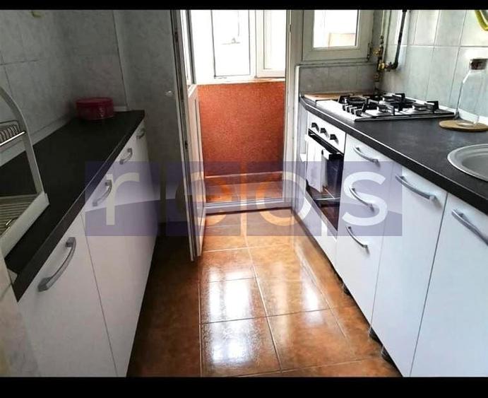 Apartament cu 2 camere circular, mobilat în Unirii