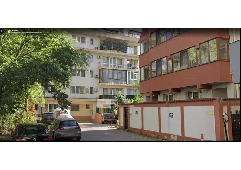 Apartament cu 3 camere decomandat în Unirii
