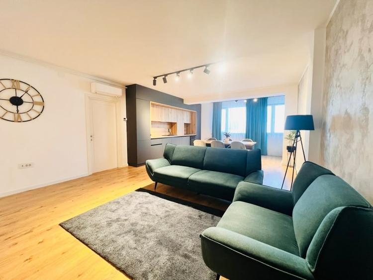 Apartament cu 2 camere semidecomandat, mobilat în Pipera
