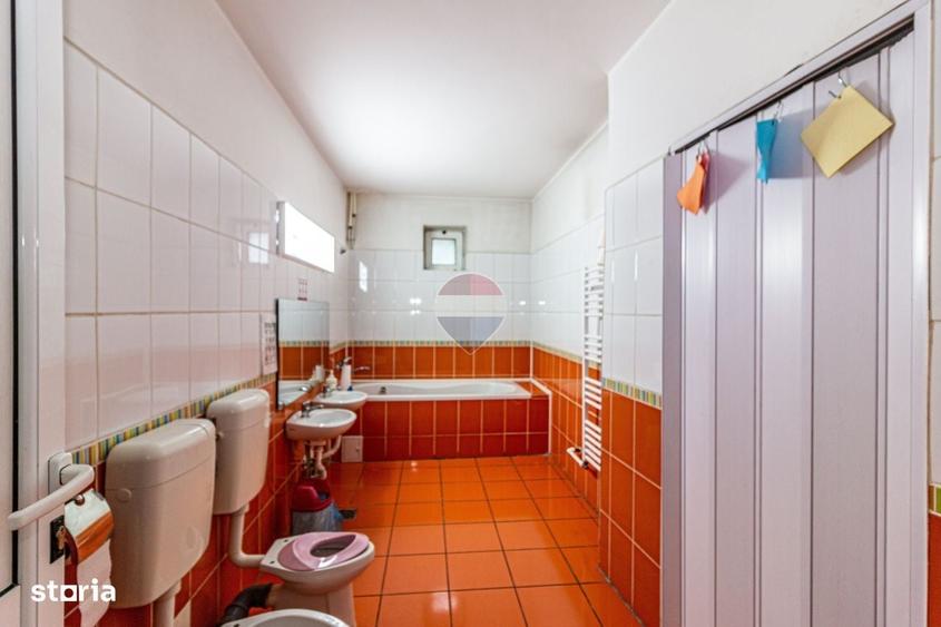 Casă cu 4 camere în Drumul Taberei