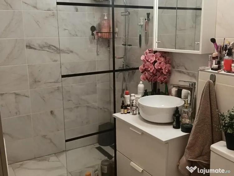 Apartament cu 2 camere semidecomandat, mobilat în Crângași