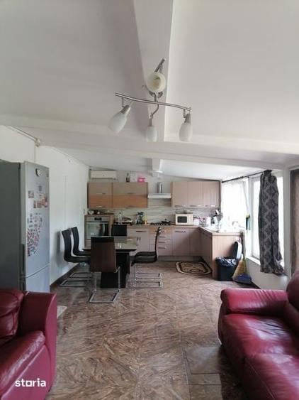 Casă cu 3 camere cu Teren 1450 Mp în Ghizdaru